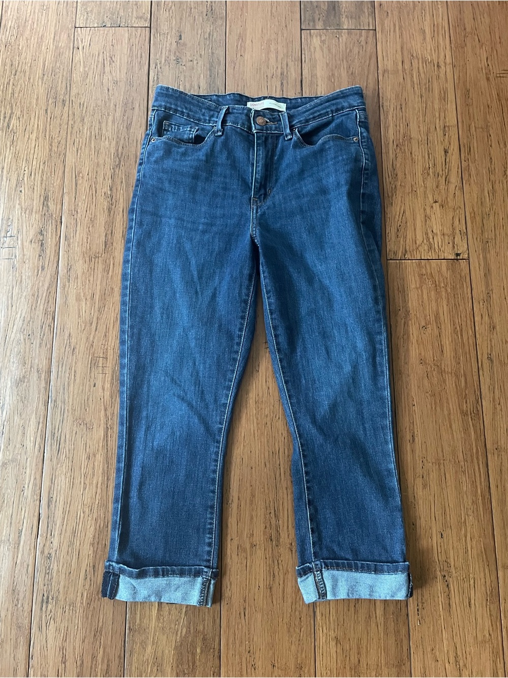 Signature by Levi Strauss Indigo Cropped Cuffed Jeans